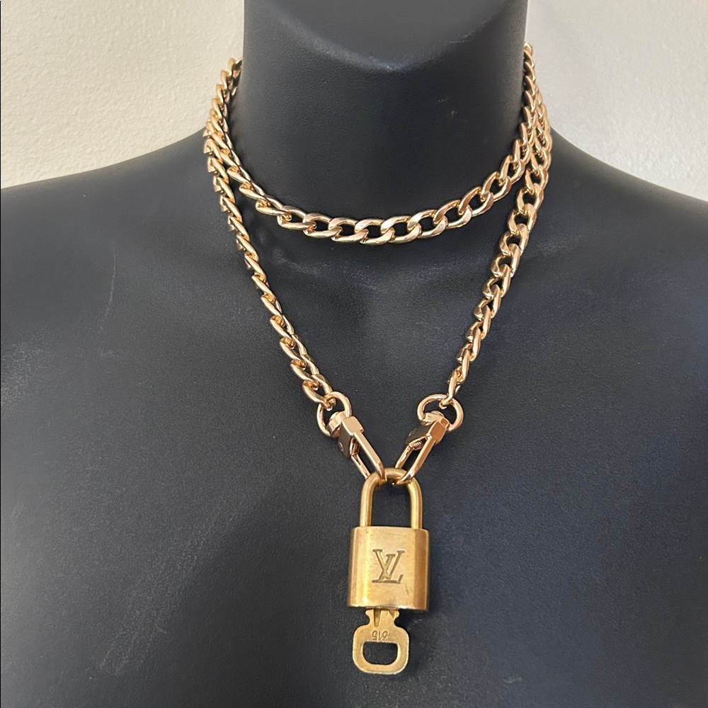 Louis Vuitton  Lock and Key Set Necklace with Unbranded chain